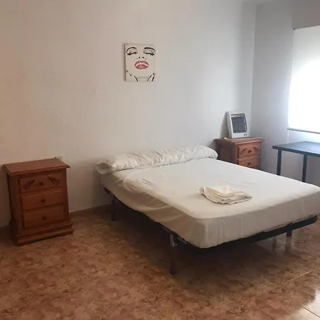 4 Dorm Cerca De Playa Y Centro Ciudad * Malaga